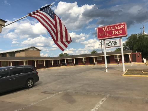 Village Inn Cotulla - 출입구