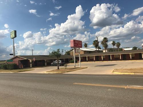 Village Inn Cotulla - 출입구