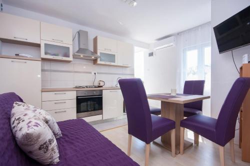  Apartment Duje in Ražanj