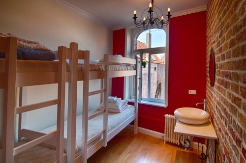 Hostel Lybeer Bruges - main image
