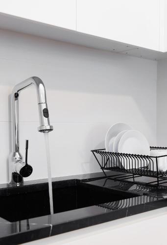 Lux Central Apt at Kolonaki Area - image 14