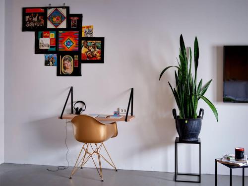 Q-Factory Hotel - image 5