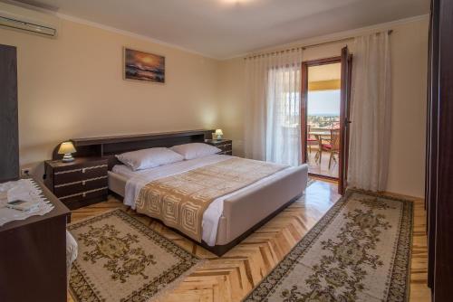 Two-Bedroom Apartment image 4
