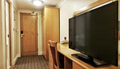 Parkside International Hotel - image 10