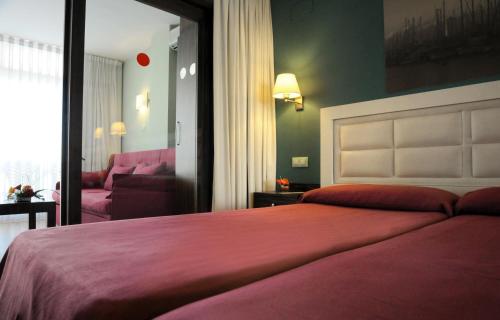 Evenia Olympic Palace - image 3