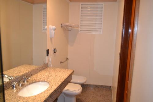 Standard Triple Room image 5