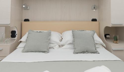 Andenis Luxury House