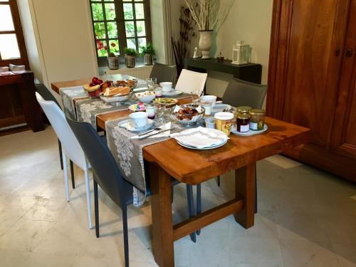طعام و مشروبات, Manoir Sainte Victoire in Bayeux City Center