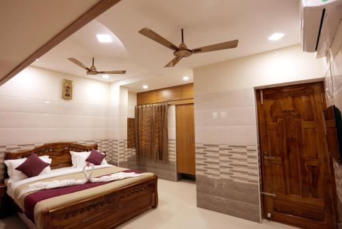 2 twin beds