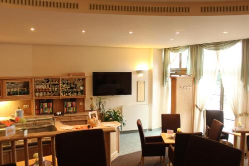 Restaurant, Hotel Lay-Haus in Limbach-Oberfrohna