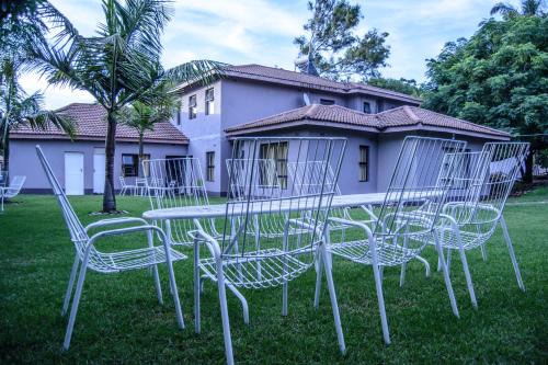 Ambiente nas Imediações, The Palace Guest House in Harare