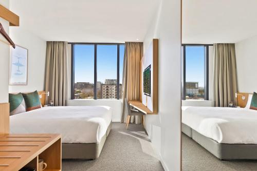 Mantra Hotel at Sydney Airport - image 2