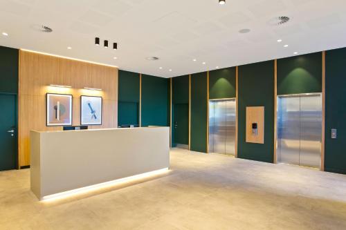 Mantra Hotel at Sydney Airport - image 6