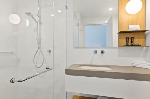 Mantra Hotel at Sydney Airport - image 4
