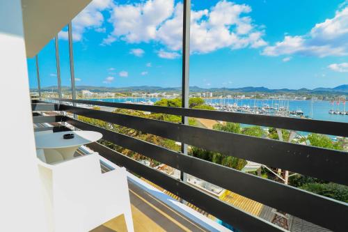 Habitación doble de 1 o 2 camas, vistas al mar