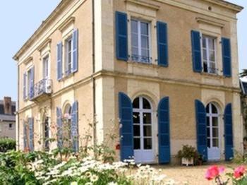 Logis Le Parc Hotel & Spa - Hôtel - Château-Gontier-sur-Mayenne