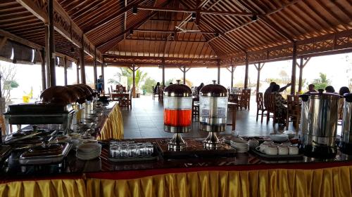 Restorāns, Padadita Beach Hotel in Waingapu
