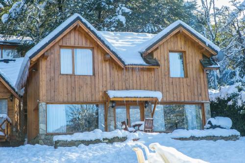 2 bedrooms, 5 beds