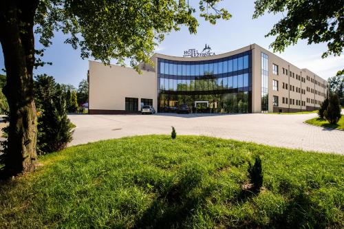 Trzebnica Hotels