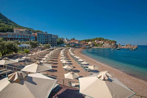 Strand, Maestral Resort & Casino in Budva