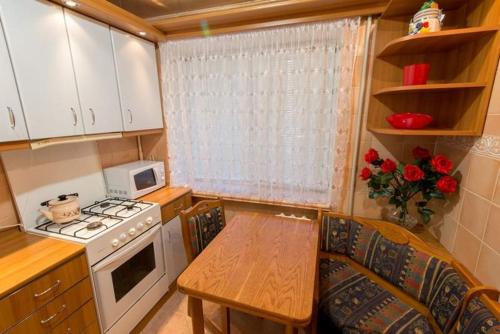 Apartment on Illyushy Kulyka at the Supermarket Fresh - image 2