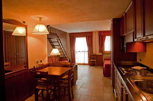 One-Bedroom Suite with Balcony