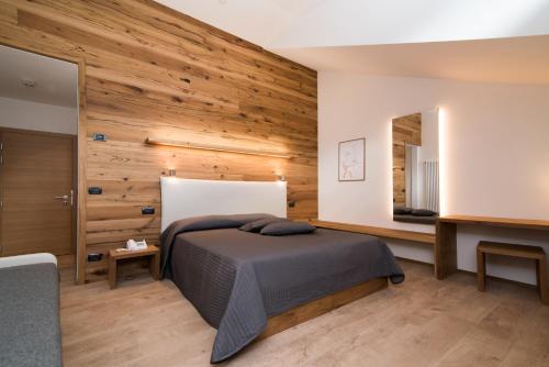 Hotel Ferrovia Room Type - Deluxe Double Room