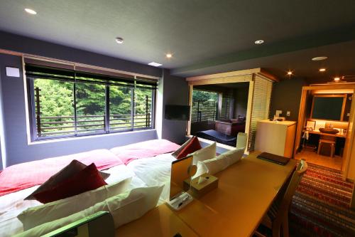 Twin Room with Forest View
