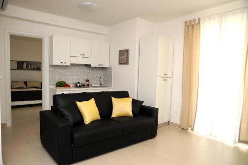 Isa Fiumicino Airport Residence