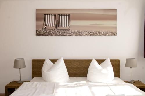 One-Bedroom Maisonette image 7