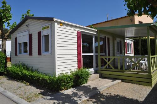 Three-Bedroom Mobile Home (6 Adults)