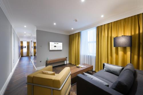 Claremont Hotel - main image