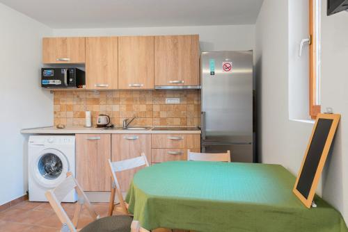 Konyha, Apartment Pod Kastilom in Pitve