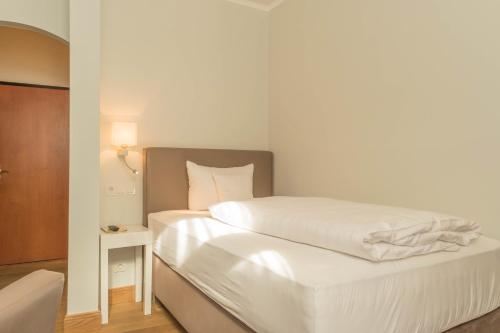 1 twin bed