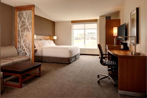 Hyatt Place Madison / Verona - Tap to explore photos
