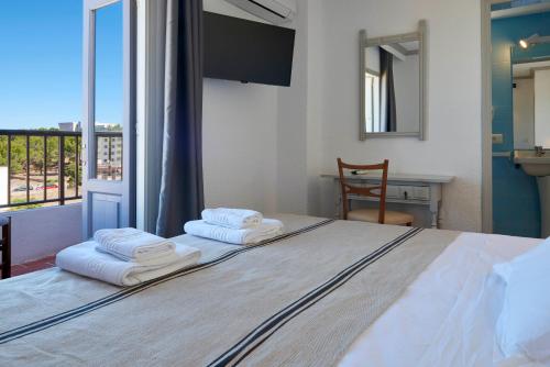 Hostal Flamingo - image 13