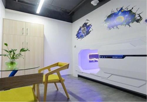 Zhuhai Dreamers Capsule Hotel