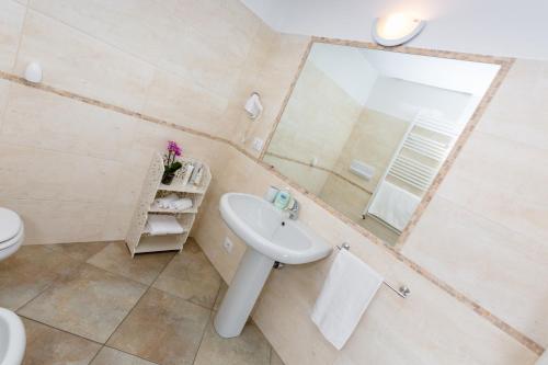 Residence Rta La Rosa delle Dolomiti - image 5