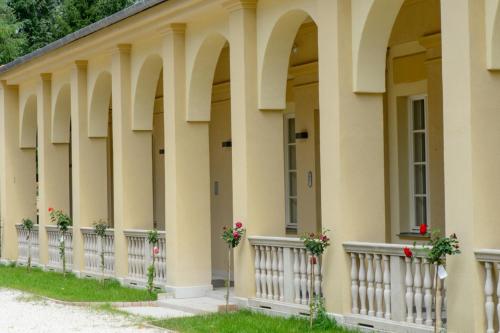 Klebelsberg Kastély Budapest - image 2