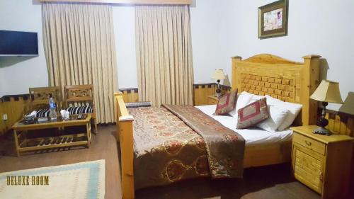 Pine Top Hotel Murree – Murree, IN