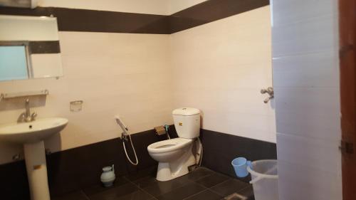 Pine Top Hotel Murree – Murree, IN