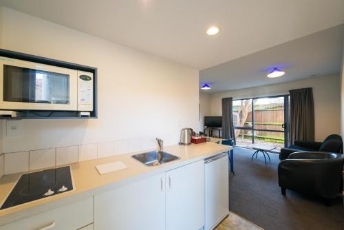 2 bedrooms, 4 beds