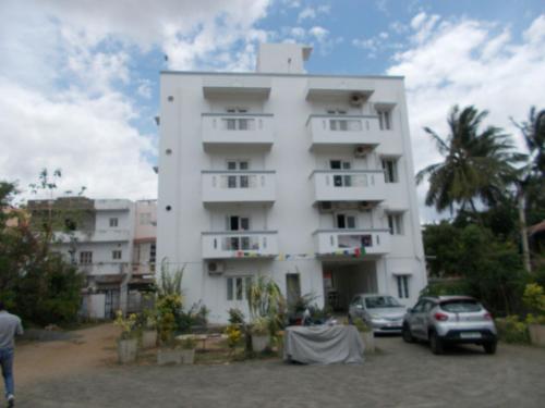 

Lotus Service Apartment