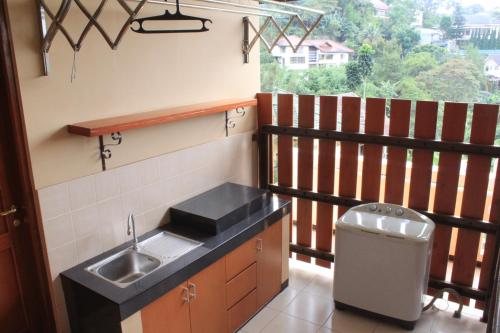 De Hill Villa – Bandung, KY