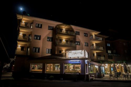 Hotel Gran Sol Solsona - 숙소 외관