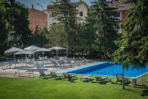Hotel Gran Sol Solsona - 정원