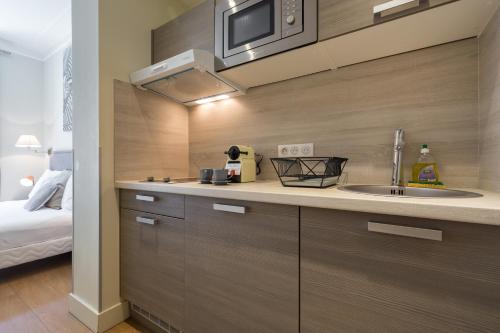 Florella Jean Jaures Apartment - image 9