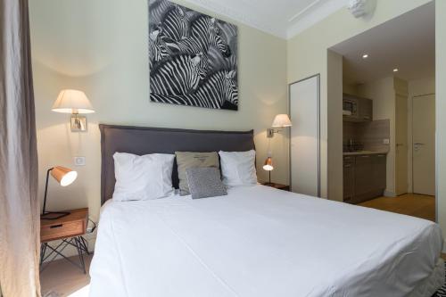 Florella Jean Jaures Apartment - image 8