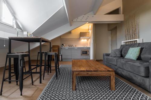 Florella Jean Jaures Apartment - image 13