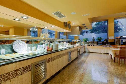 Eten en drinken, Senator Granada Spa Hotel in Granada